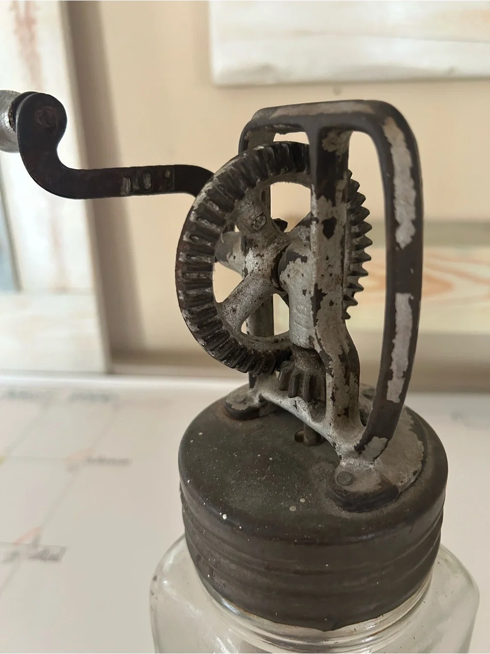 Dazey Churn & Mfg. Co. manual hand